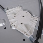 Mechanizmus sťahovania okien Škoda Fabia I 99-07 predný, pravý s plechom e